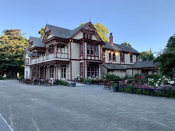 Riccarton House and Bush 4