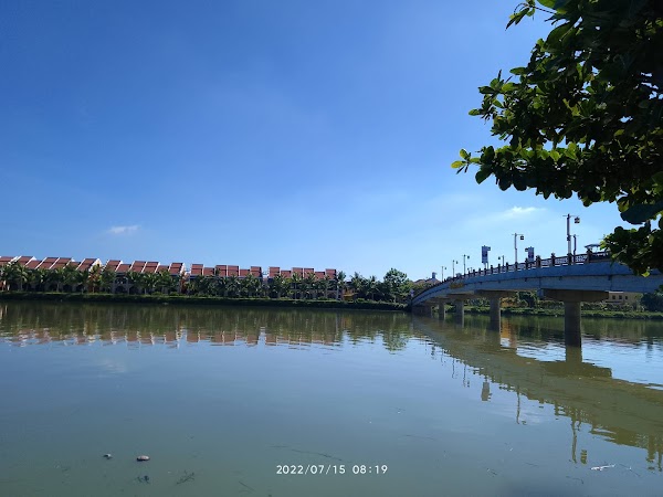 Sông Hoài Square