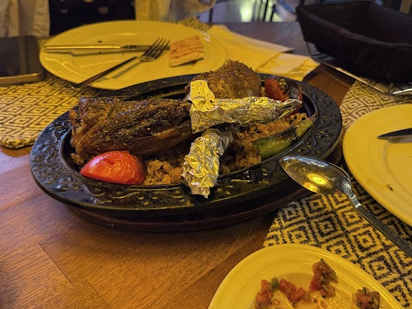 Mivan Restaurant & Cafe 5