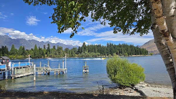 Southern Discoveries - Queenstown Visitor Centre 6