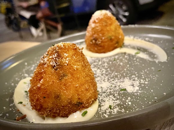 Society Pizza Bar, Bondi Beach 3