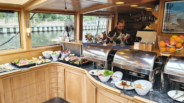 Van Loon Restaurant Boat and Shipping Company