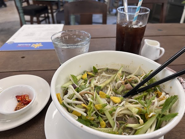 Friends the Restaurant 3