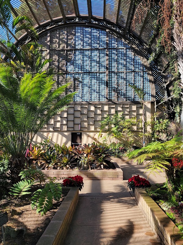 Botanical Building 4