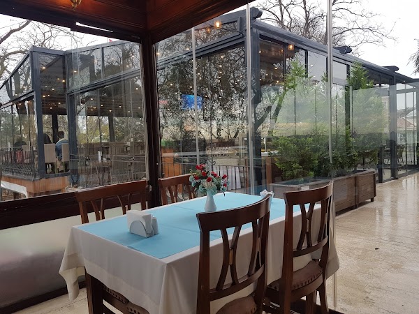Aziyade Restaurant 3