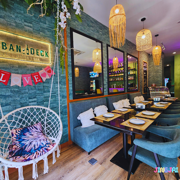 The Urban Deck Bistro & Bar 2