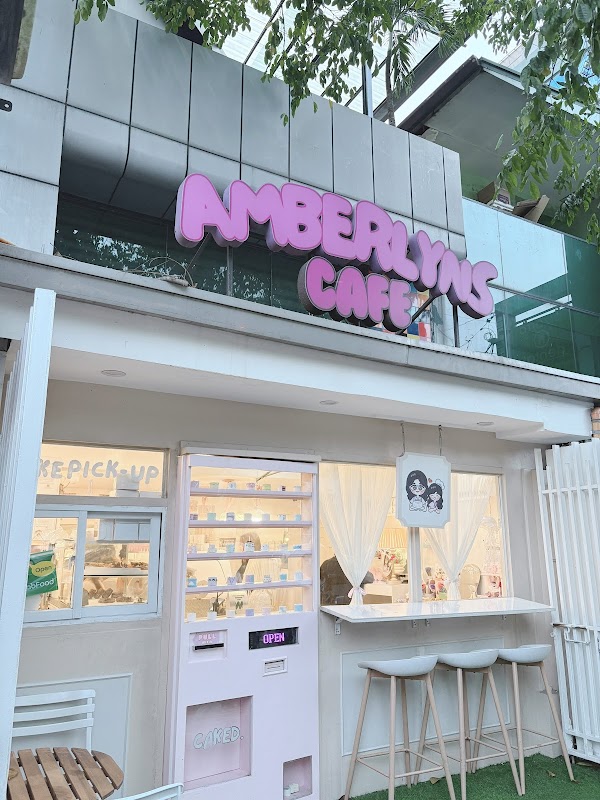 Amberlyns Cafe (Quezon City Branch)