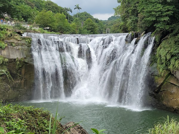 Shifen Waterfall 2