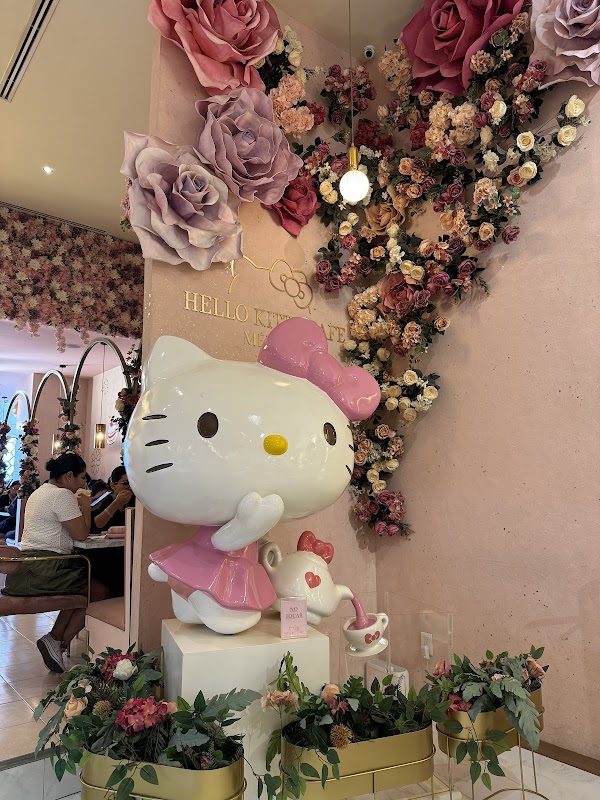 Hello Kitty® Café 3