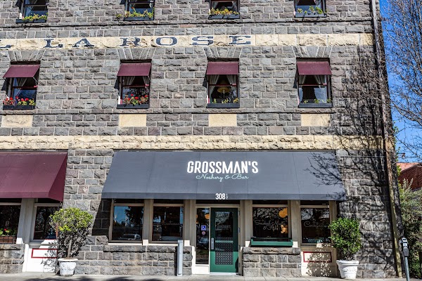 Grossman's Noshery & Bar 1