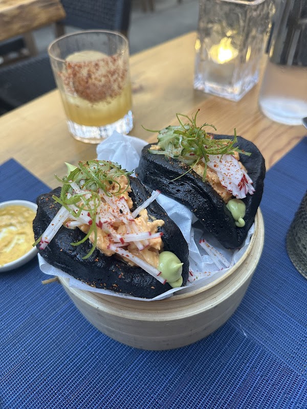 Altamirano Restaurant & Bar 4