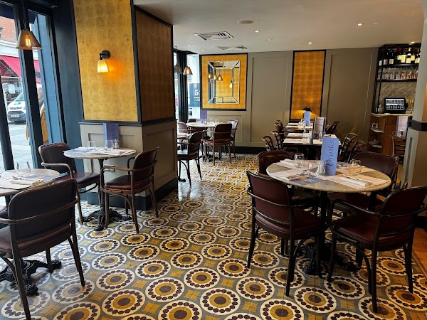 Côte St Martin's Lane