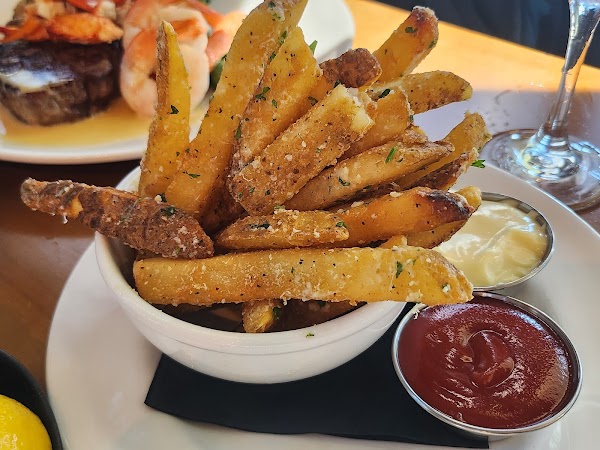 PIER 7 Restaurant + Bar 2