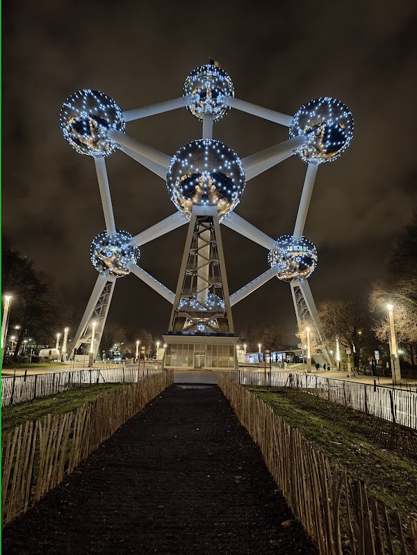 Atomium 5