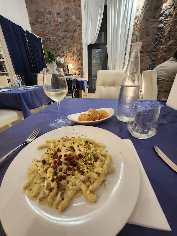 Due Pistacchi Restaurant 3