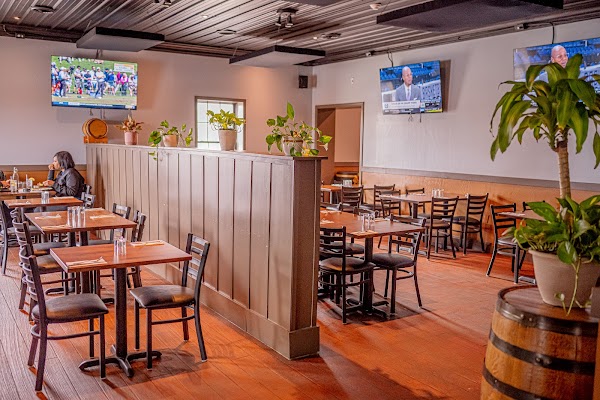 Barrel House Restaurant and Bar 1