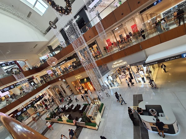 Dubai: A Day of Unparalleled Luxury and Indulgence 3