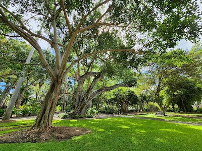 Foster Botanical Garden