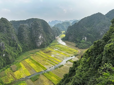 Hang Múa (Mua Caves)