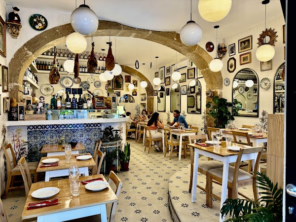 Pizzaria Tapas La Familia 3