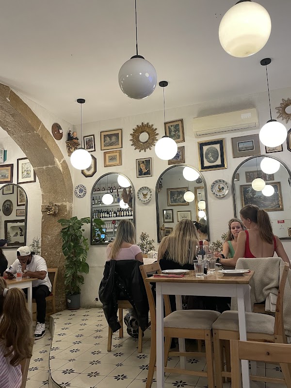 Pizzaria Tapas La Familia 2