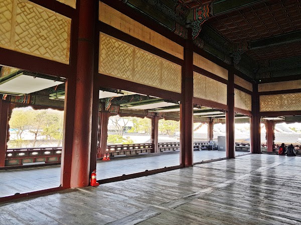 Gyeonghoeru Pavilion 6