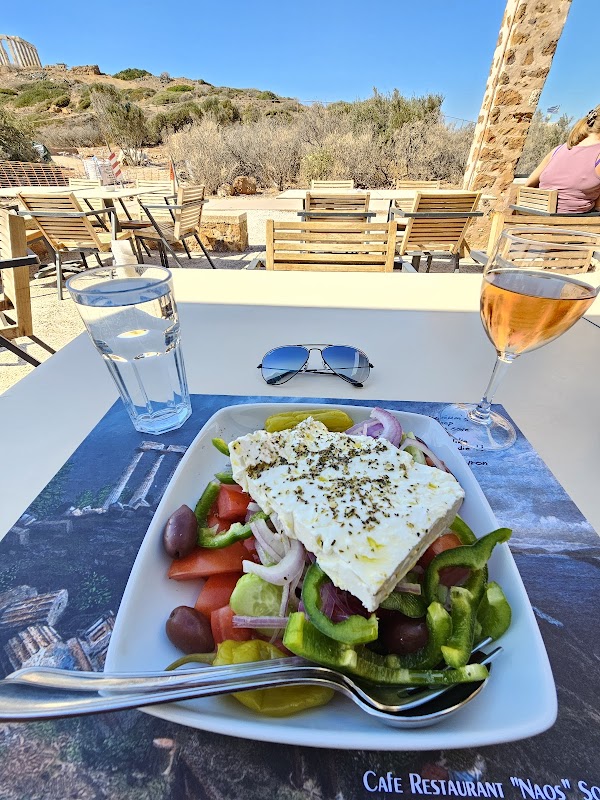 Naos Cafe - Restaurant 5