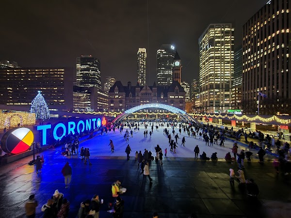 Nathan Phillips Square 6