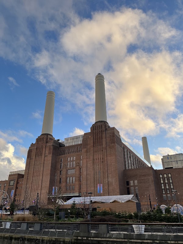 Glide at Battersea Power Station