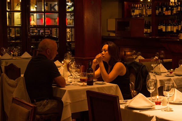 Fuego y Vino Cabernet 1