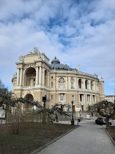 Odessa National Academic Theater of Opera and Ballet 2