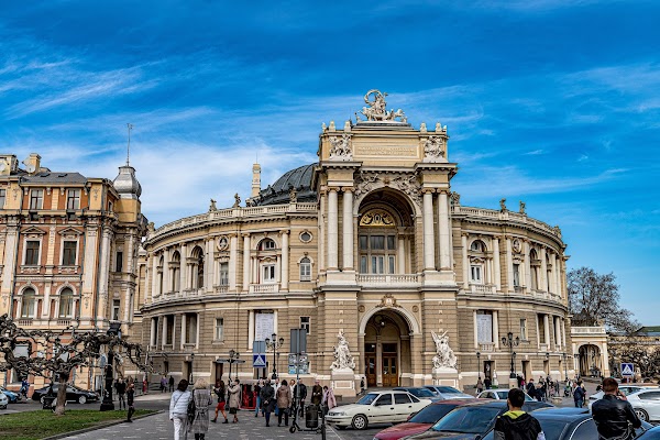Odessa National Academic Theater of Opera and Ballet 1