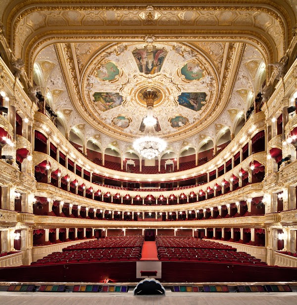 Odessa National Academic Theater of Opera and Ballet 6
