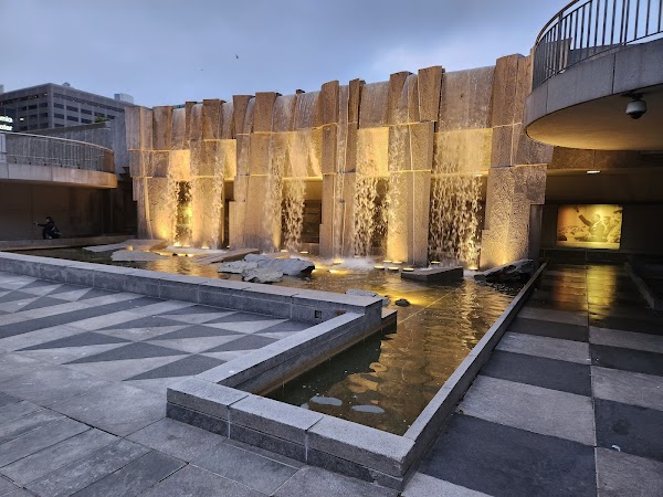 Yerba Buena Gardens 4