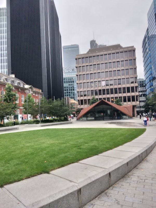 Aldgate Square