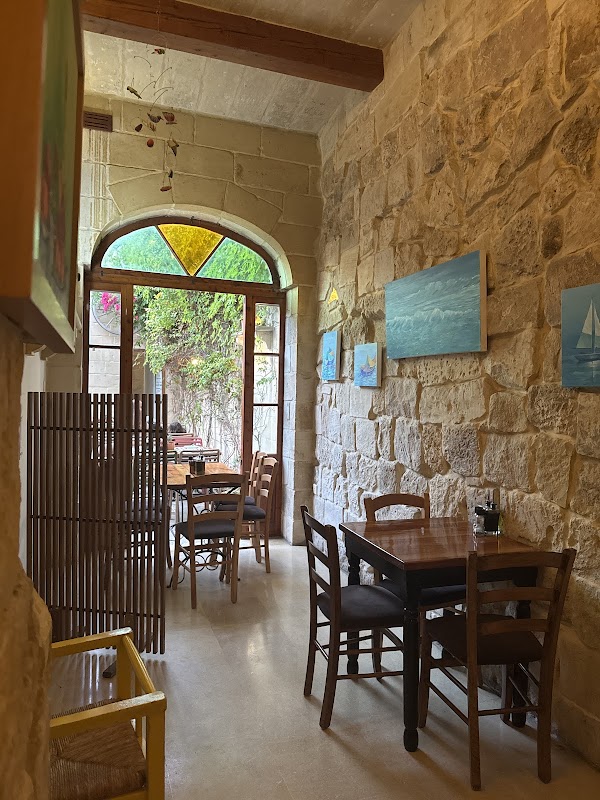 Coogi's Restaurant & Tea Garden 2