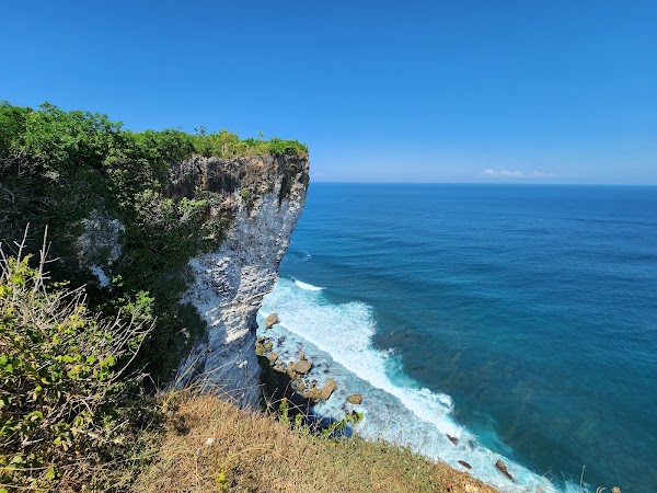 Karang Boma Cliff