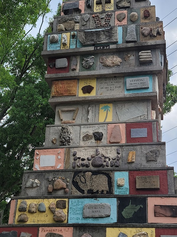 Monument of States 5