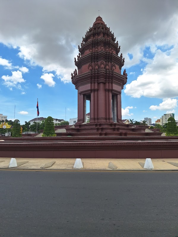 Independence Monument 1