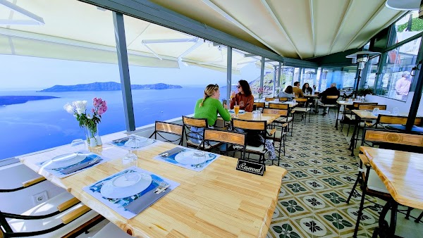 Aris Restaurant