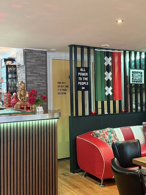 Meo's Colosseum | Surinamese Restaurant in Amsterdam 2