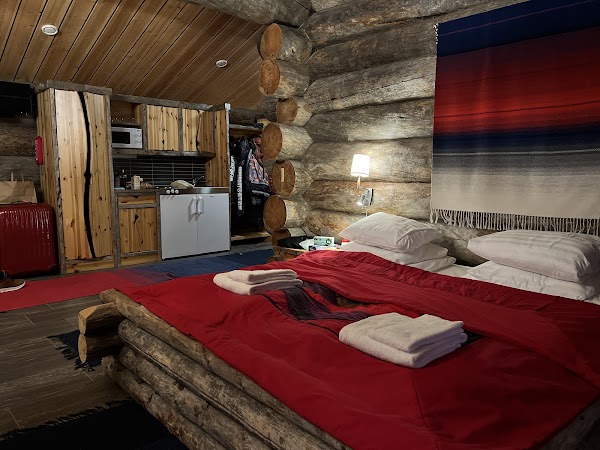 Kakslauttanen Arctic Resort East Village 5