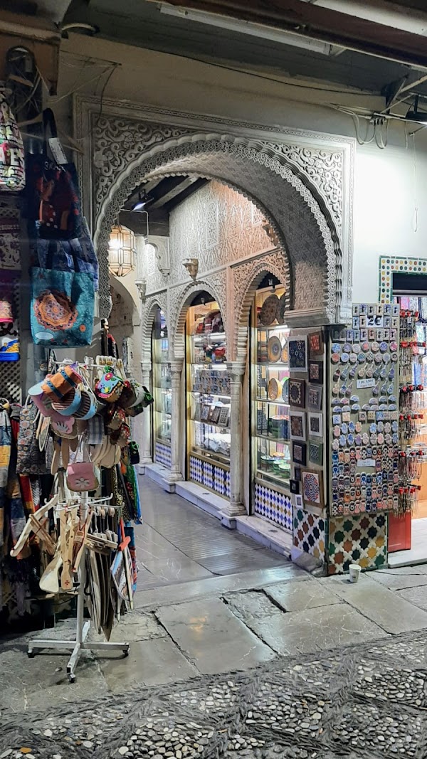 La Alcaicería (antiguo mercado de la seda)