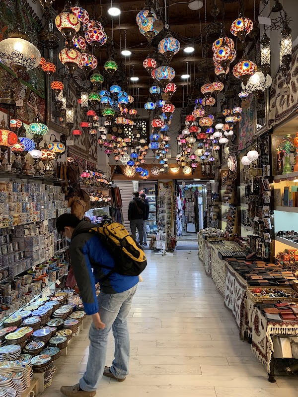 La Alcaicería (antiguo mercado de la seda) 5