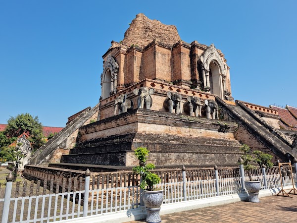 Wat Chedi Luang 1