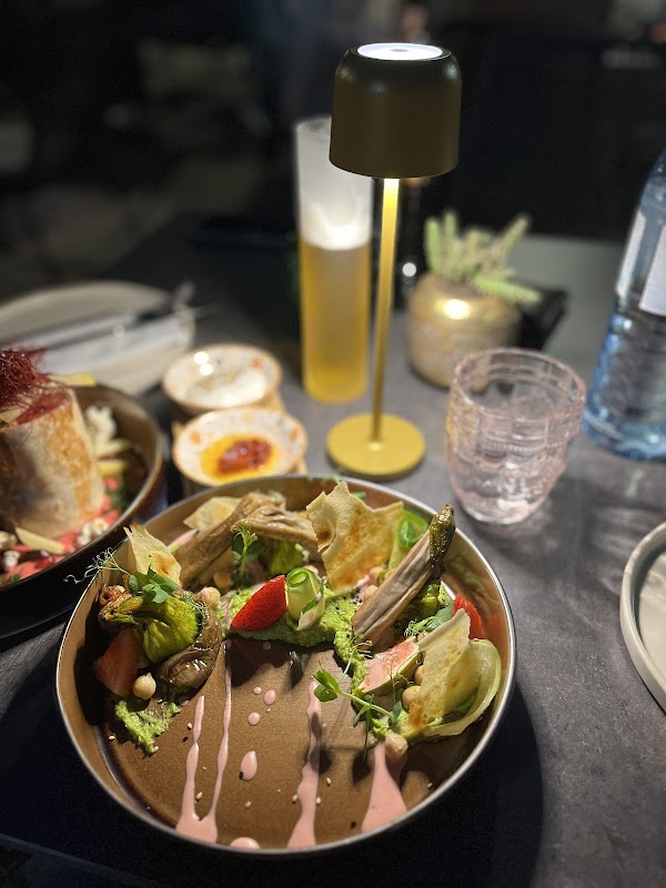 YAZZOON oriental brunch | restaurant | dining bar 2