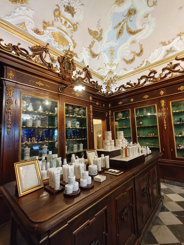 Officina Profumo - Farmaceutica di Santa Maria Novella 4