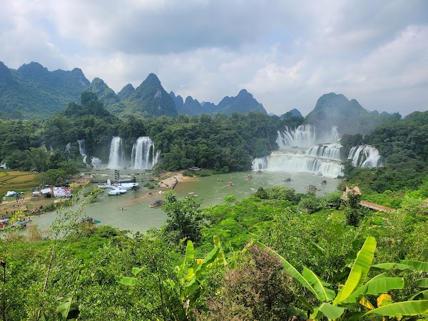 Ban Gioc Waterfalls 2