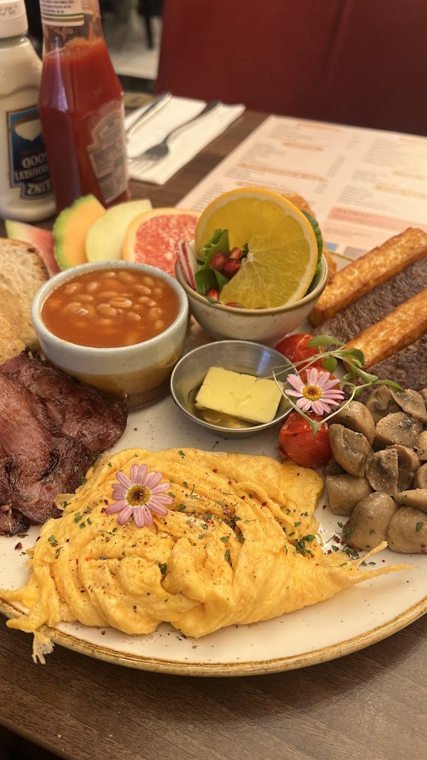 Cloud 7 Brunch Edgware 4