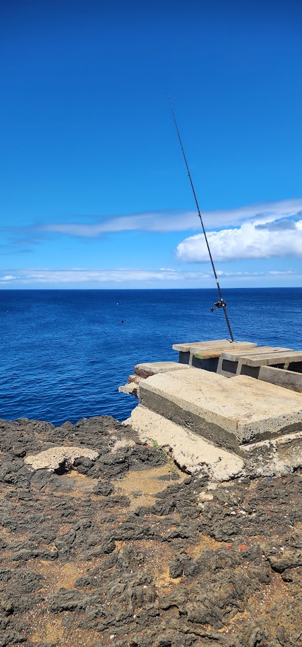 South Point Cliff Dive 2